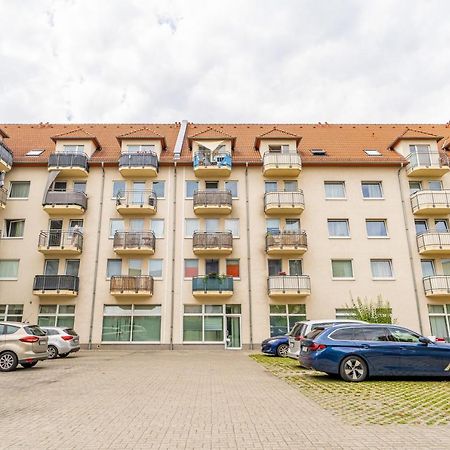 Vollausgtesttattes Modernes Studio,Nahe Btu,Netflix,Kostenloser Tiefgaragenstellplatz Cottbus Exterior photo